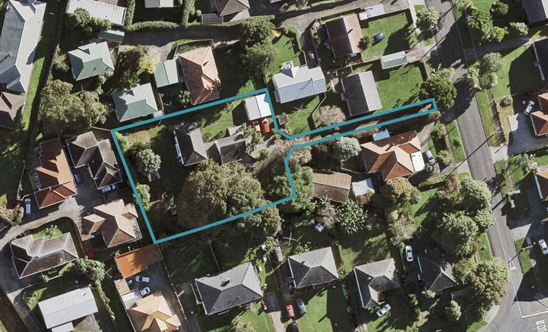 11 Hallam Street, Mount Albert, Auckland - Carousel 1