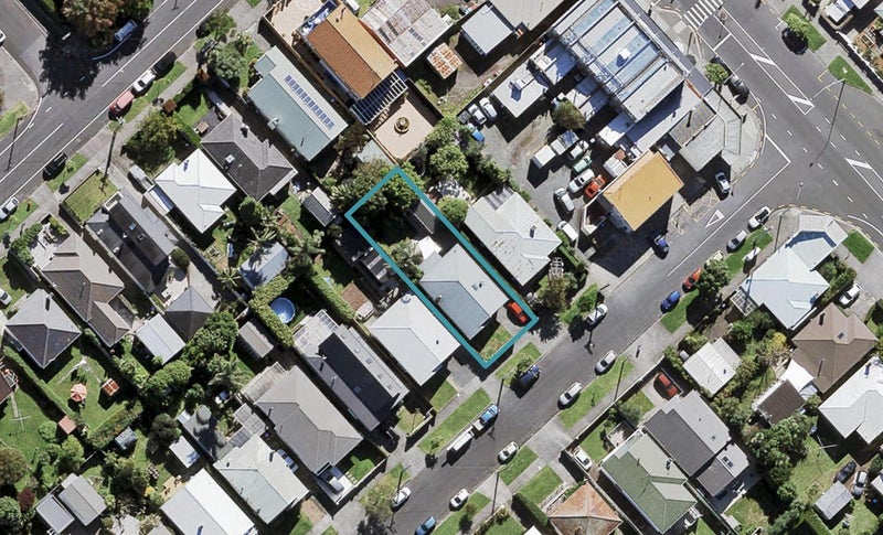 3 Oban Road, Westmere, Auckland - Carousel 1