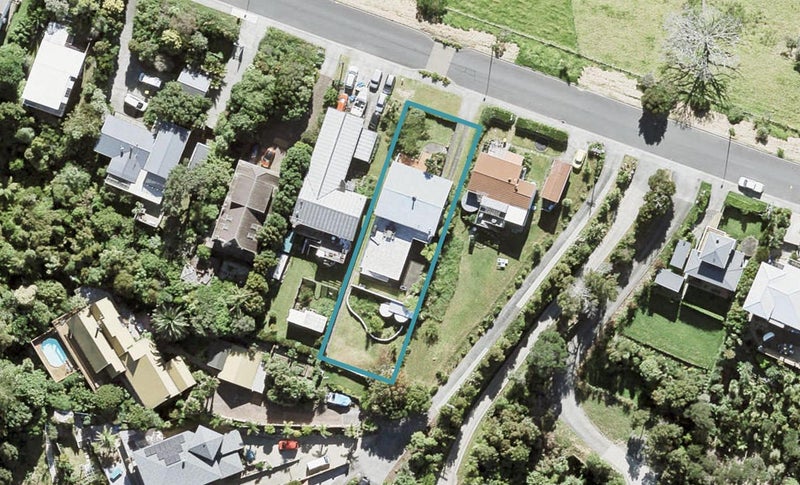 49 Roberts Road, Matakatia, Whangaparaoa - Carousel 1