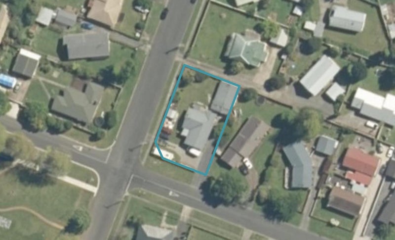7 Thompson Street, Leamington, Cambridge - Carousel 1