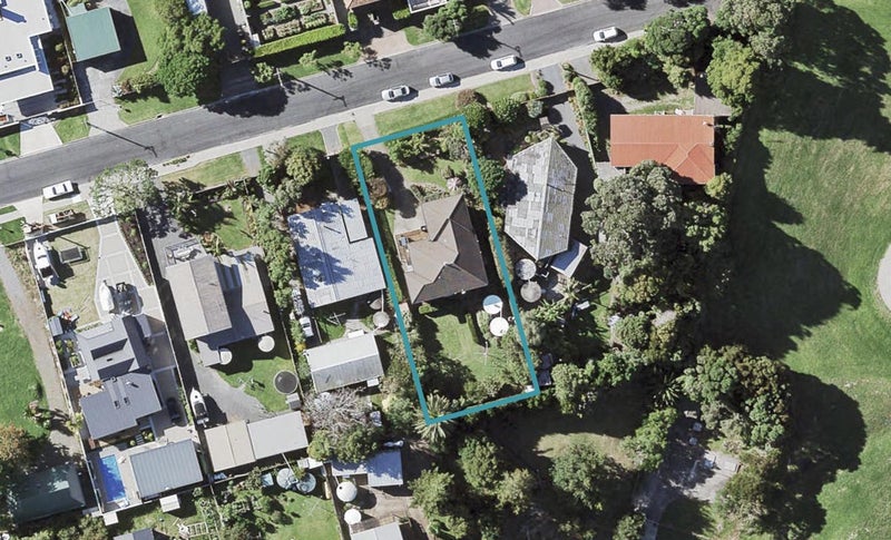 157 Second View Avenue, Beachlands, Auckland - Carousel 1