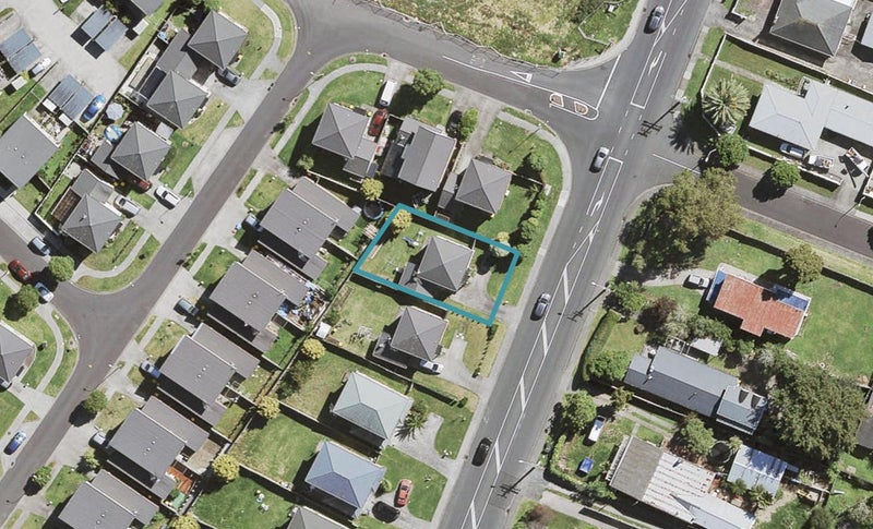 39 Seymour Road, Sunnyvale, Auckland - Carousel 1
