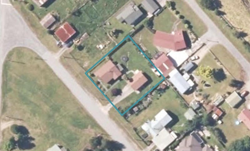 9 Main Street, Reefton, Reefton - Carousel 1