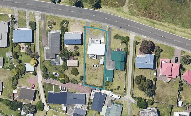72 Ocean Road, Ohope, Ohope - Carousel 1
