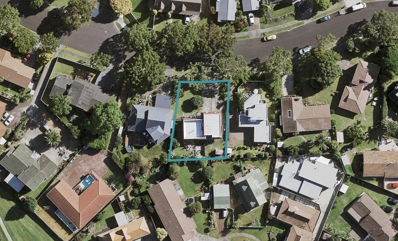 10 Emory Drive, Conifer Grove, Takanini - Carousel 1