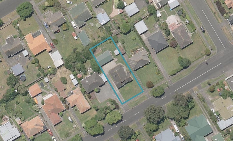 21 Nixon Street, Whanganui East, Whanganui - Carousel 1