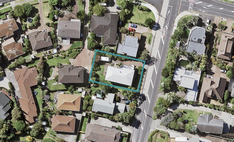 23 Pigeon Mountain Road, Half Moon Bay, Auckland - Carousel 1