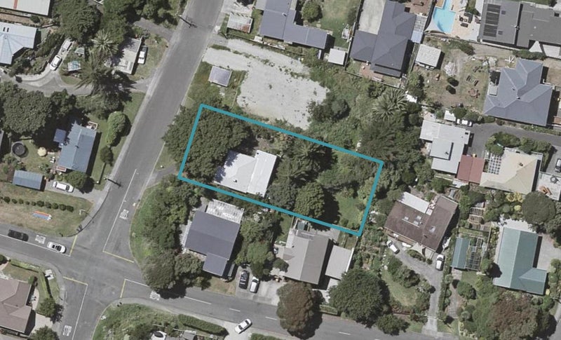 46 Renown Road, Raumati South, Paraparaumu - Carousel 1