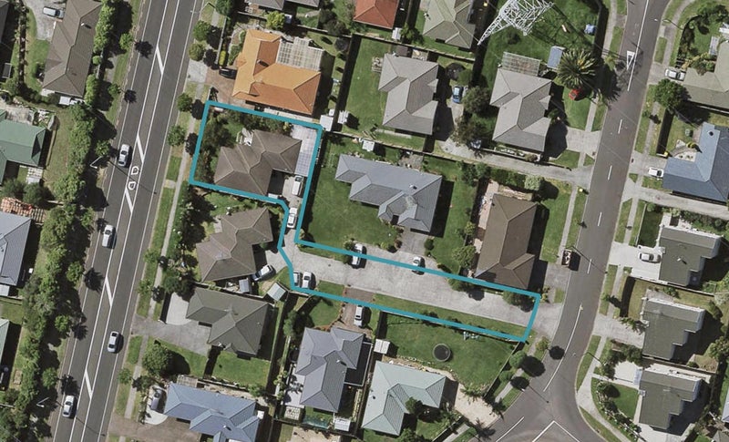 13 McKittrick Avenue, Flat Bush, Auckland - Carousel 1