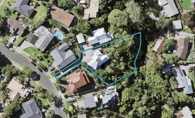 10 Clipper Place, Shelly Park, Auckland - Carousel 1