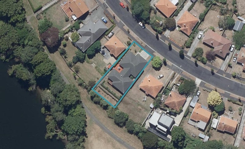 52 Jellicoe Drive, Hamilton East, Hamilton - Carousel 1