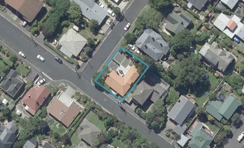22 Cannington Road, Maori Hill, Dunedin - Carousel 1