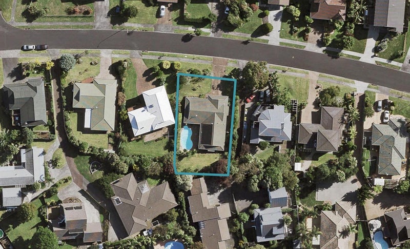 17 Kuripaka Crescent, The Gardens, Auckland - Carousel 1