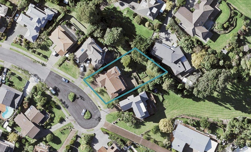 10 Jolyn Place, Cockle Bay, Auckland - Carousel 1