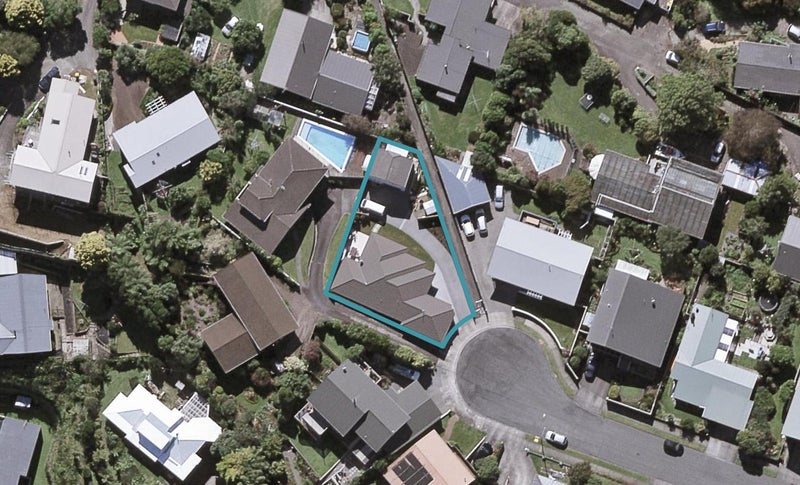 22 Longview Drive, Merrilands, New Plymouth - Carousel 1
