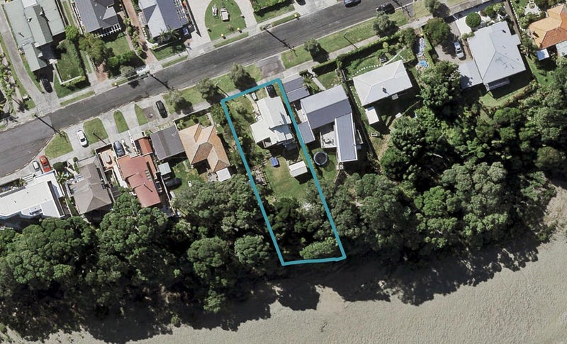 77 Ngataringa Road, Devonport, Auckland - Carousel 1
