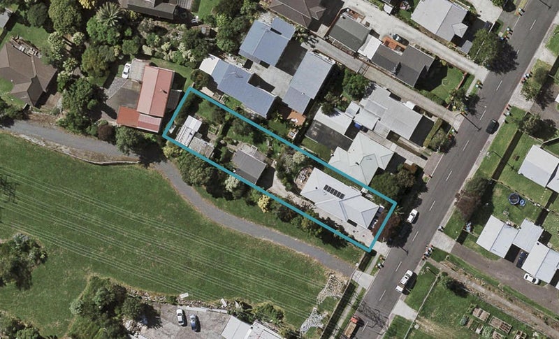 2/62 Panorama Road, Mount Wellington, Auckland - Carousel 1