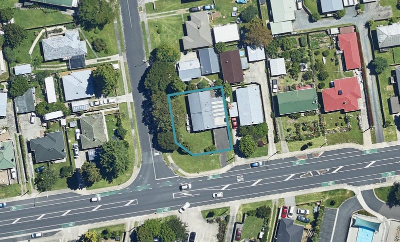 35 Millers Road, Brookfield, Tauranga - Carousel 1