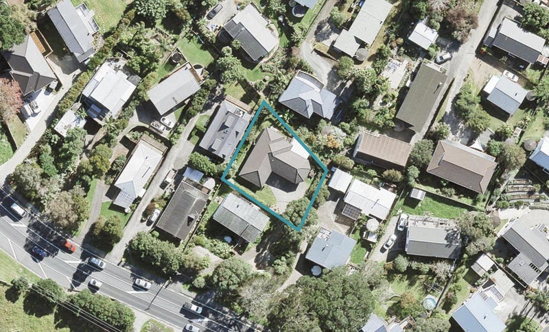 452A WHANGAPARAOA RD, Stanmore Bay, Whangaparaoa - Carousel 1