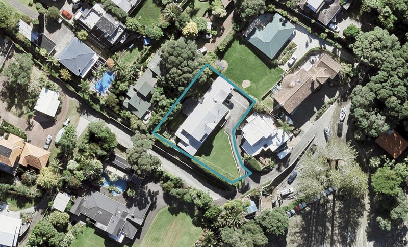 57A Rock Isle Road, Torbay, Auckland - Carousel 1