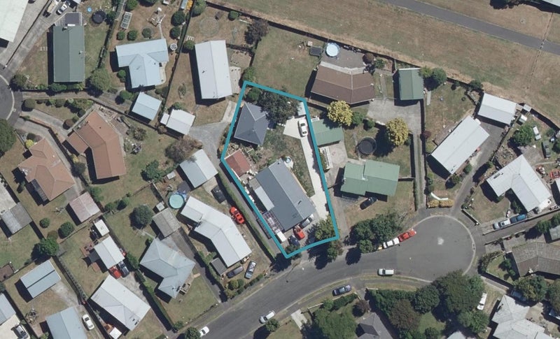 15 Katherine Place, Melville, Hamilton - Carousel 1