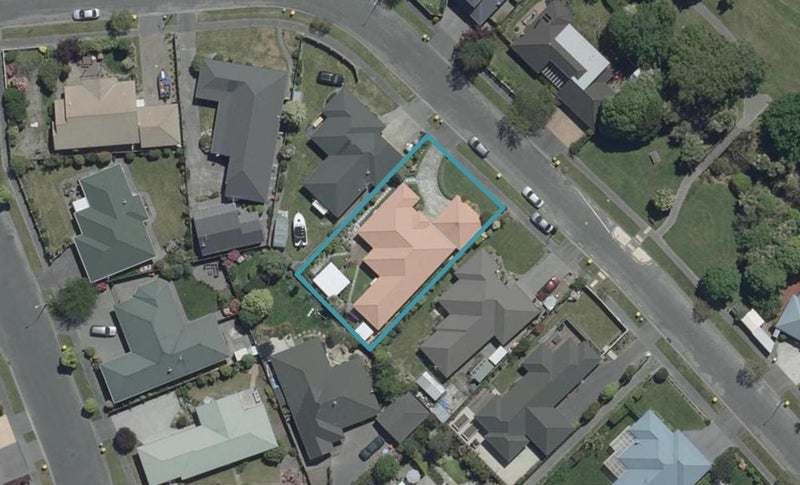 8 Shenley Drive, Belfast, Christchurch - Carousel 1