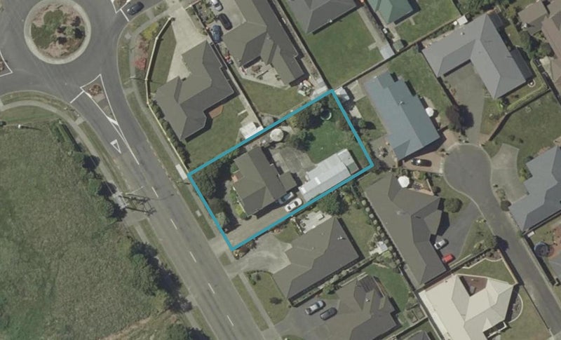 68 Roberts Line, Kelvin Grove, Palmerston North - Carousel 1