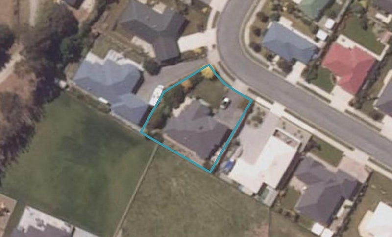 32 Hannah Place, Holmes Hill, Oamaru - Carousel 1