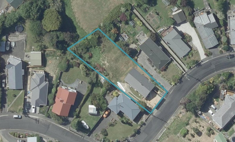 17 Roy Crescent, Concord, Dunedin - Carousel 1