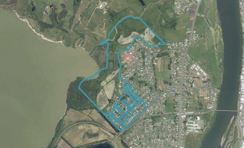 6 Caesar Roose Place, Huntly, Huntly - Carousel 1