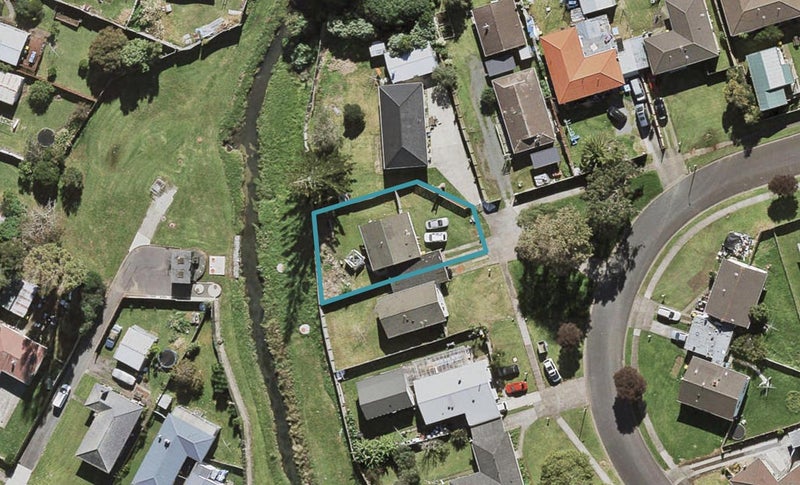 52A Molesworth Place, Mangere, Auckland - Carousel 1