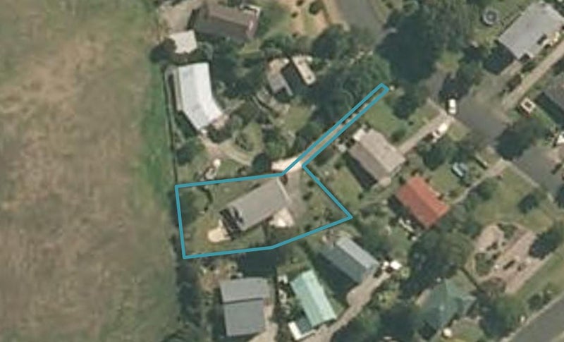 8 Hatfield Heights, Hatfields Beach, Orewa - Carousel 1