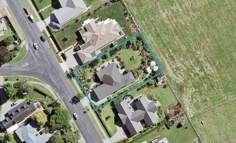 30 Monument Road, Papakura - Carousel 1