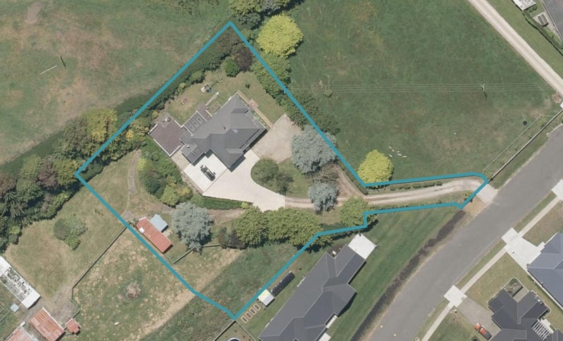 14 Tirimoana Place, Otamatea, Whanganui - Carousel 1