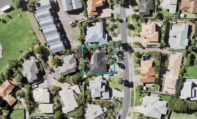 5 Margaret Henry Crescent, Oteha, Auckland - Carousel 1