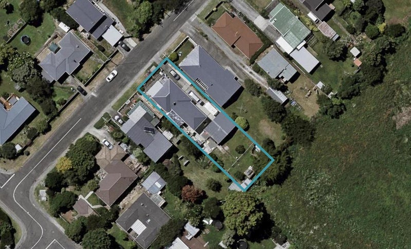 6 Waikare Road, Raumati Beach, Paraparaumu - Carousel 1