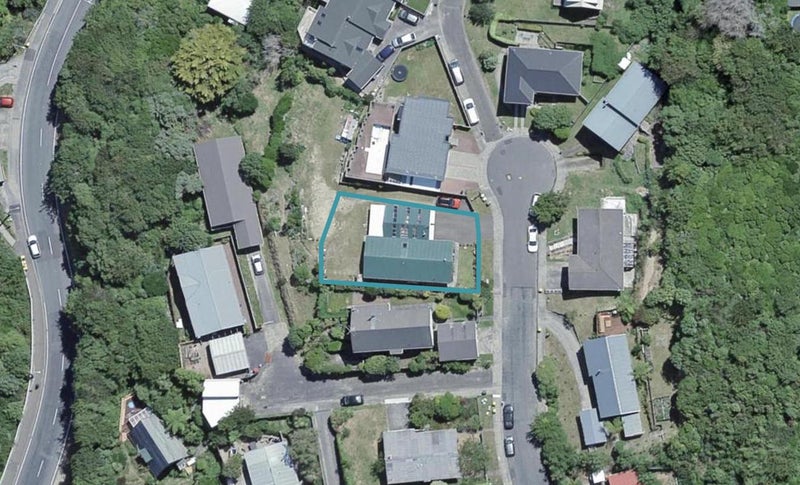 29 Fiona Grove, Karori, Wellington - Carousel 1