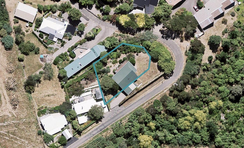 8 Lighthouse Road, Akaroa, Akaroa - Carousel 1