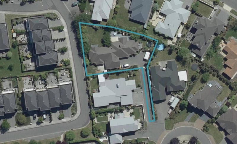 7 June Gardens, Northwood, Christchurch - Carousel 1