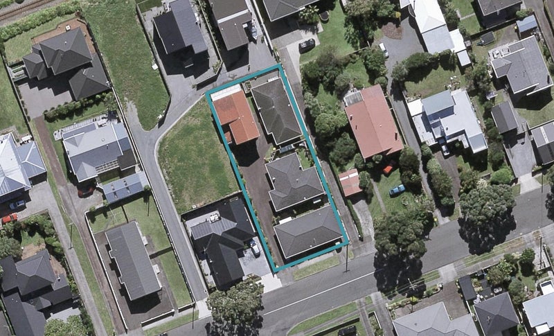 4/30 Whiteley street, Moturoa, New Plymouth - Carousel 1