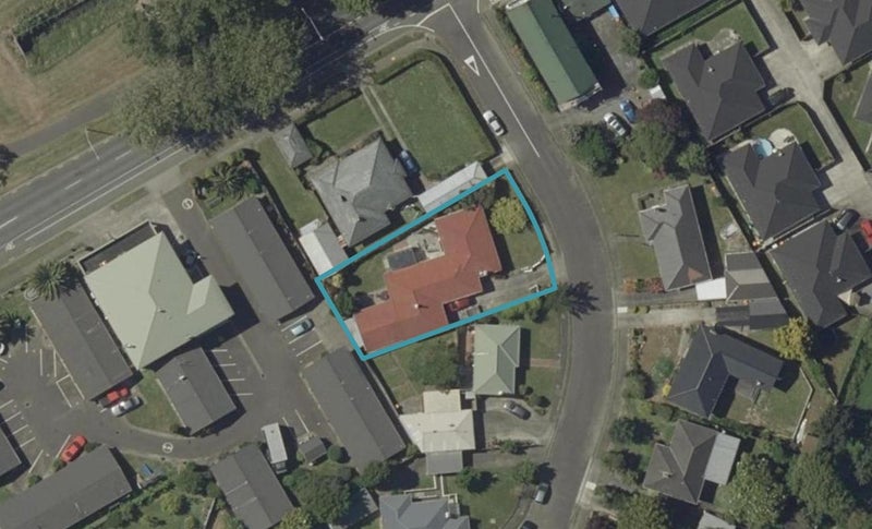 4 Lewis Place, Highbury, Palmerston North - Carousel 1