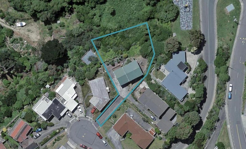 6 Houston Grove, Miramar, Wellington - Carousel 1