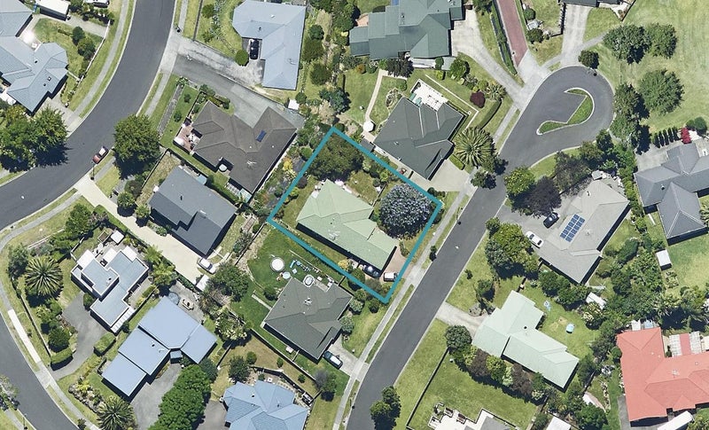 9 Finlayson Place, Welcome Bay, Tauranga - Carousel 1