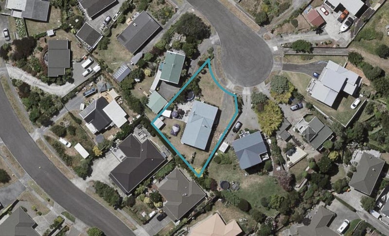 10 Trig Hill Terrace, Waikanae Beach, Waikanae - Carousel 1