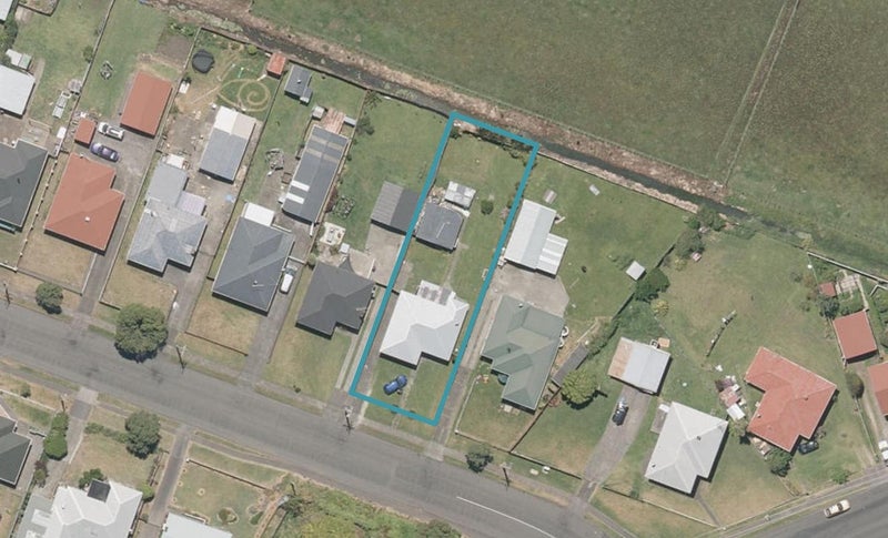 6 Lee Street, Castlecliff, Whanganui - Carousel 1