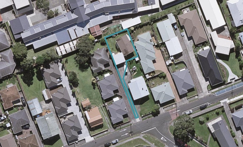 19A Clemow Road, Fitzroy, New Plymouth - Carousel 1