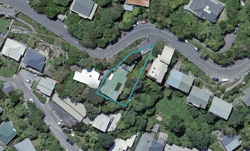 14 Garden Road, Northland, Wellington - Carousel 1