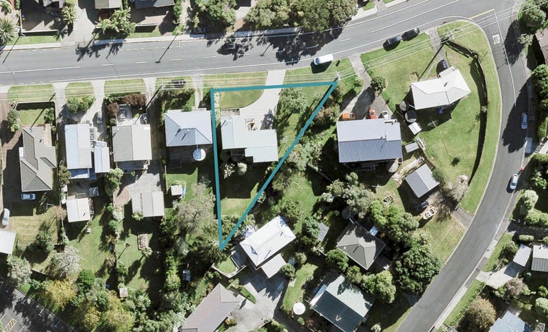 53 Vipond Road, Stanmore Bay, Whangaparaoa - Carousel 1