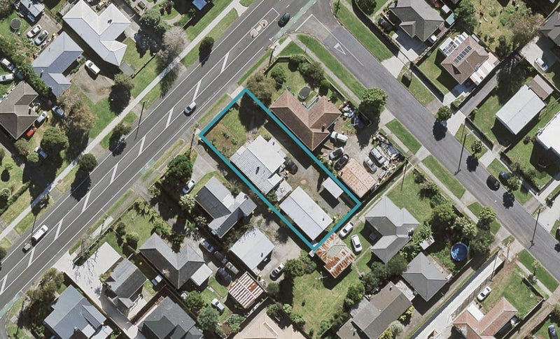 2/438 Massey Road, Mangere East, Auckland - Carousel 1