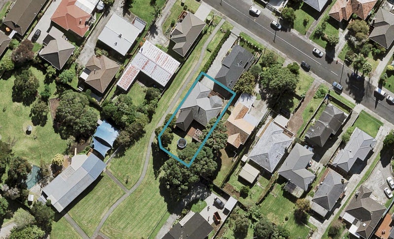 28A Littlejohn Street, Hillsborough, Auckland - Carousel 1